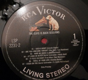 the_elvis_is_back_sessions_vynil_disc1